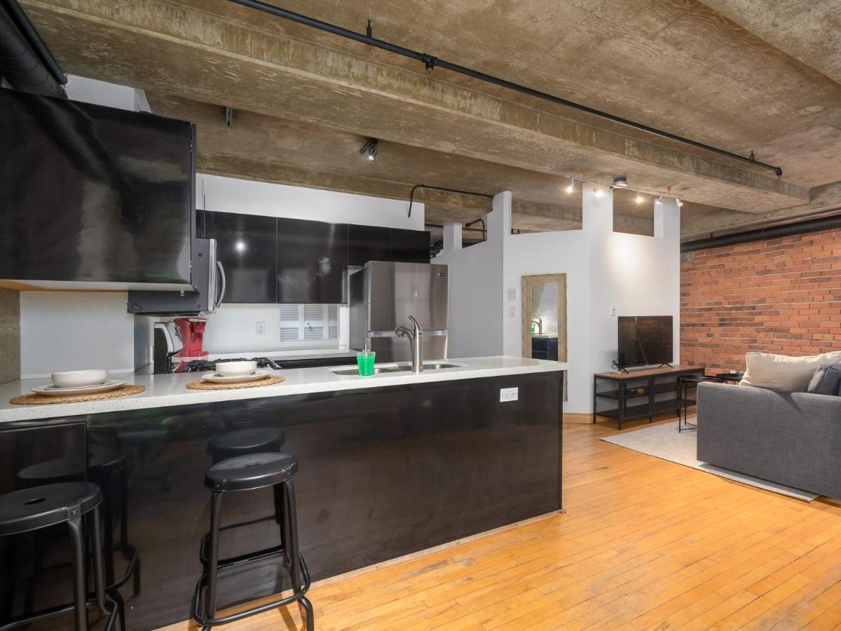 Sterling Suites - Gastown Apartment *