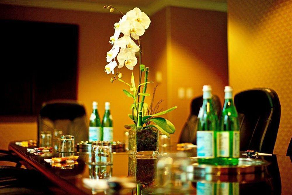 Hampton & Suites, By Hilton - Downtown 3*