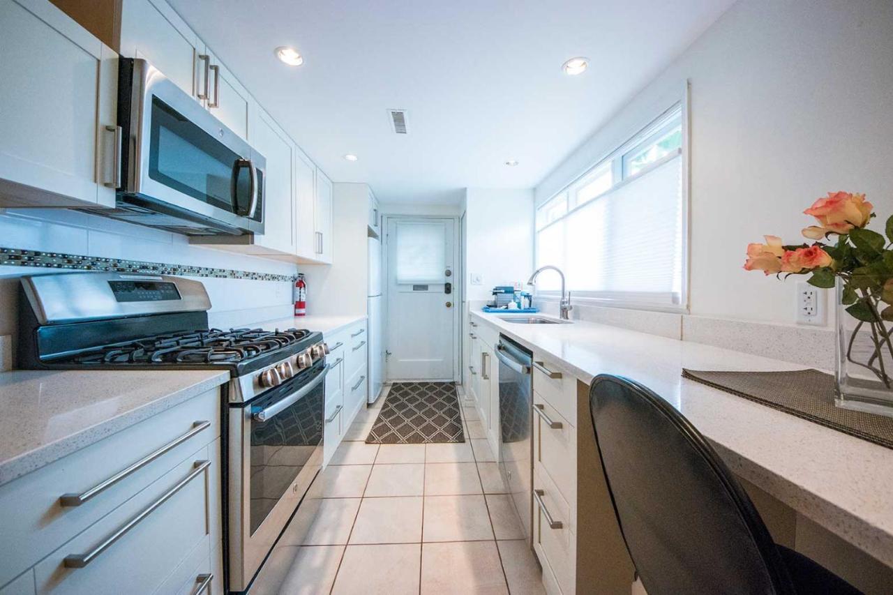 Alma Beach Manor Apartment *
