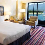 Pinnacle Hotel Harbourfront