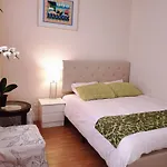 Lisa\'S Lovely Little House