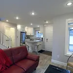 Vancouver Traveller Cottage