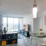 Downtown+Amazing View+2Bd/2Ba Free Parking