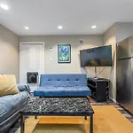 Exquisite Sublevel Retreat In Van West