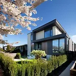 Designer 2 Bdr Garden Suite - Arbutus, Kits & Ubc