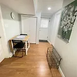 Arbutus Violet Room