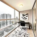 Luxurious 1 Bed 1 Bath In The Heart Of Downtown Vancouver