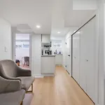 Cozy Retreat In Prime Vancouver Location