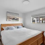 Newly Furnished Central Gem Near Transit