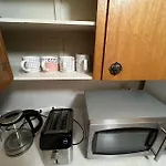 Vintage And Secluded Room In Vancouver West