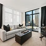 Elegant & Luxury 2 Bed Suite Close To Convention Centre