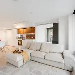 Bright And Cozy 2 Bedroom Apartment Perfect For Families And Groups