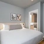 Smithe House