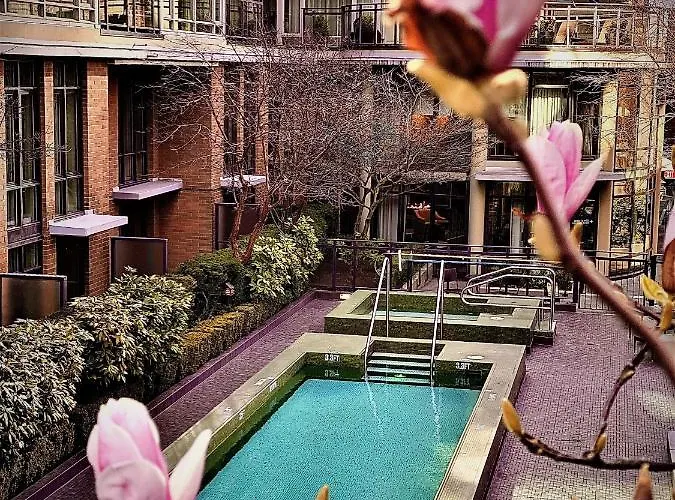 L\'Hermitage Hotel