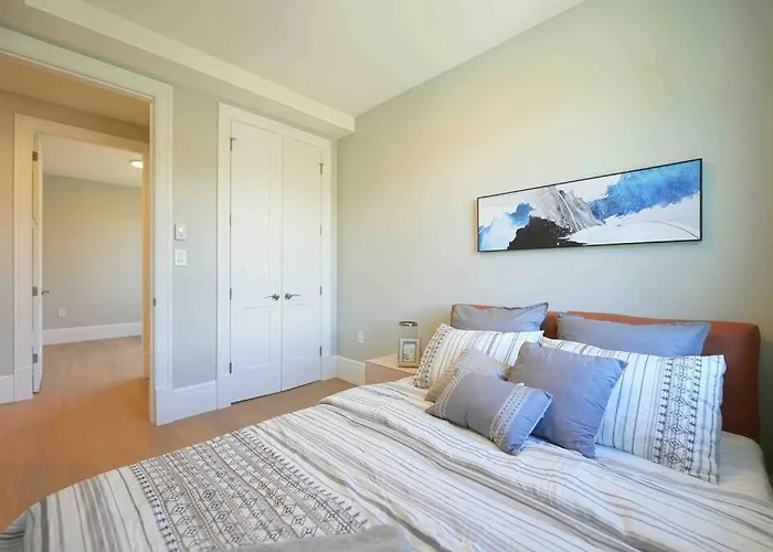 Four Bedrooms New Lovely Duplex -1626