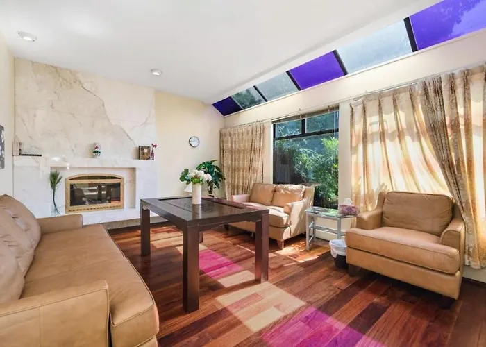 Stylish & Central Vancouver Retreat - Steps From Local Attractions!