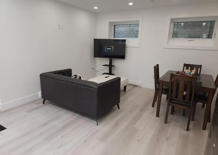 Signature Elegant Private Entrance Condo 1Br Haven