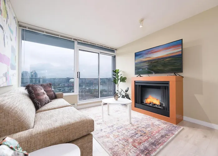Modern Downtown Apartment With Pool Jacuzzi & Sauna