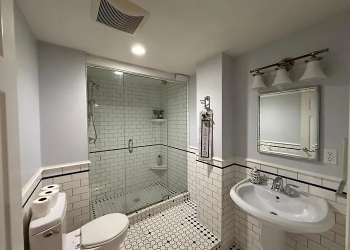 Vancouver Private Room In Budget - Near Transit, Shopping, Ubc & Downtown