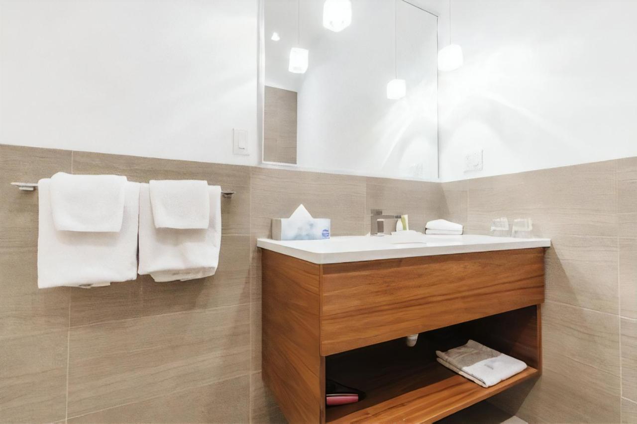Victorian Hotel 3*
