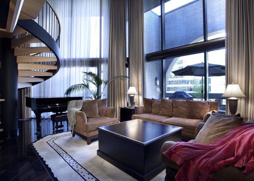 Hotel Metropolitan Vancouver