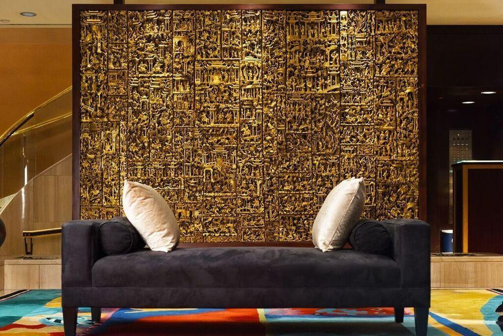 Metropolitan Hotel 4*