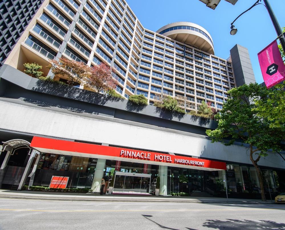Pinnacle Harbourfront Vancouver