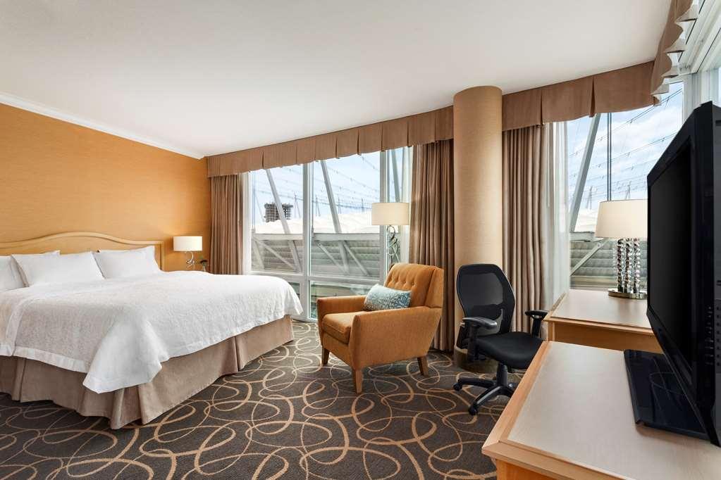 Hampton & Suites, By Hilton - Downtown 3* Vancouver
