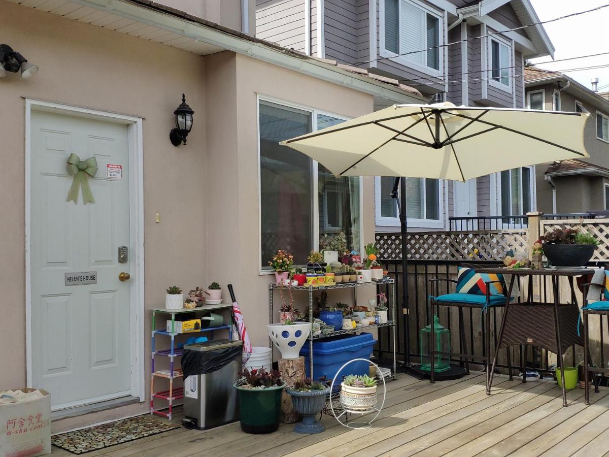 Helen's House / Close To Skytrain And Airport Bed & Breakfast