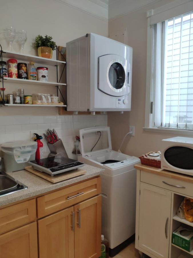Helen's House / Close To Skytrain And Airport Bed & Breakfast Vancouver