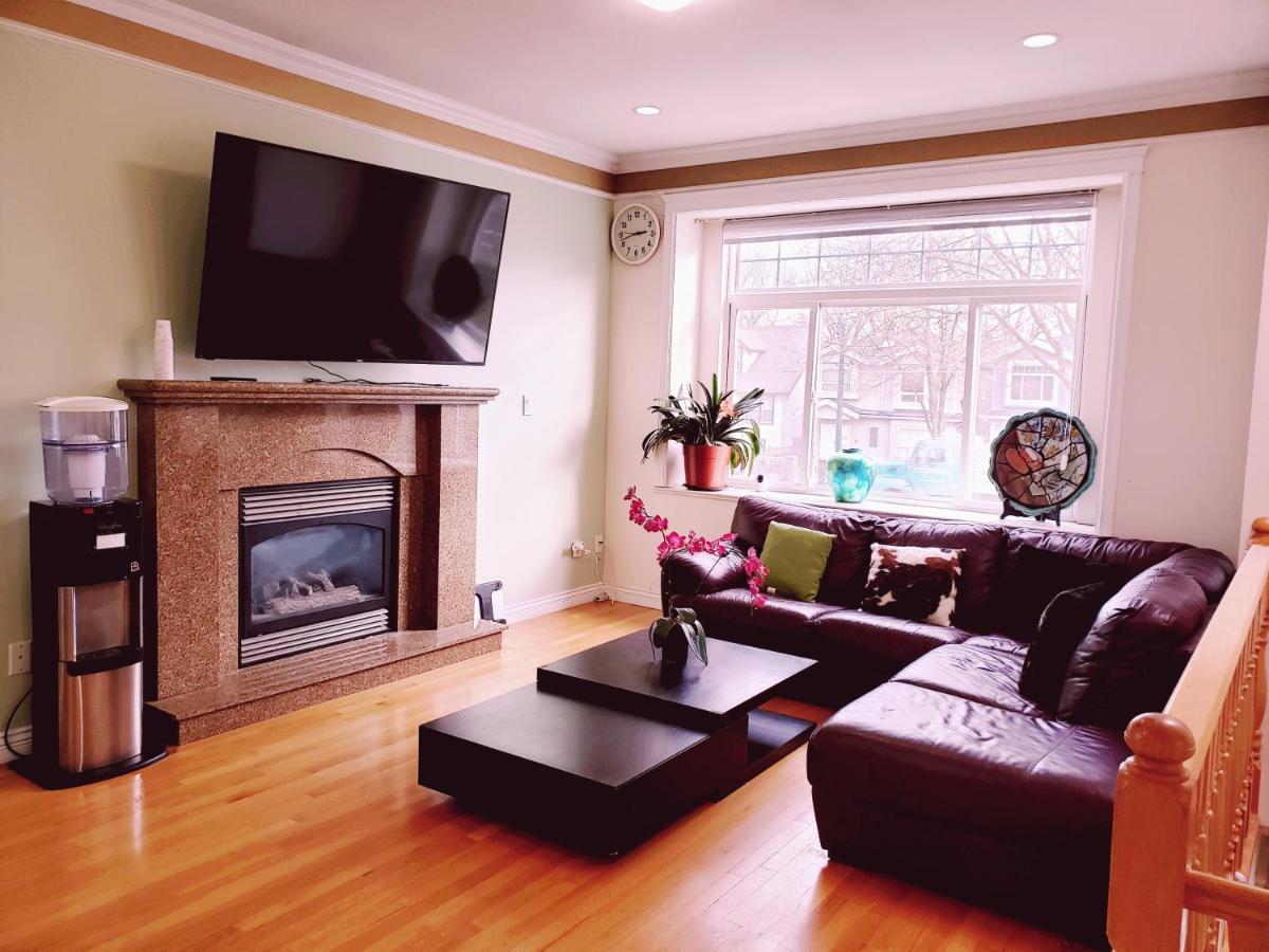 Lisa's Lovely Little House Homestay Vancouver