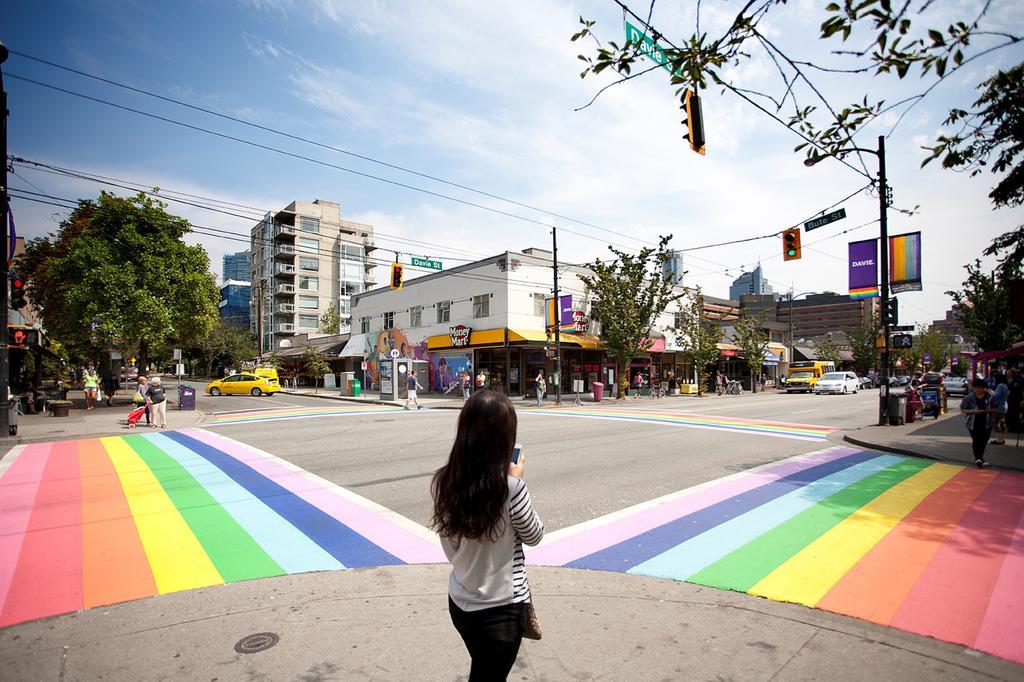 Divya Sutra On Robson Downtown