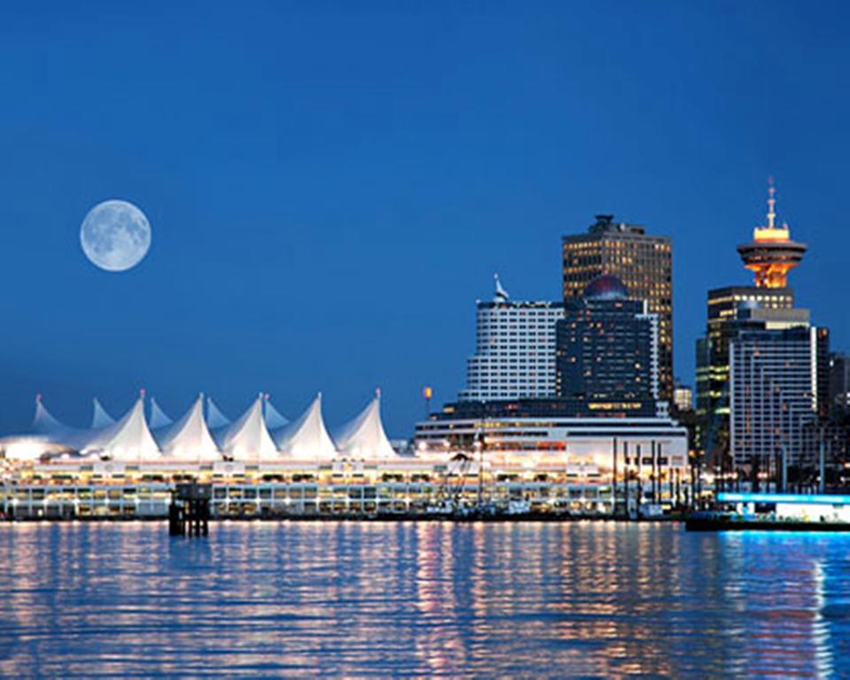 Divya Sutra On Robson Downtown Aparthotel Vancouver