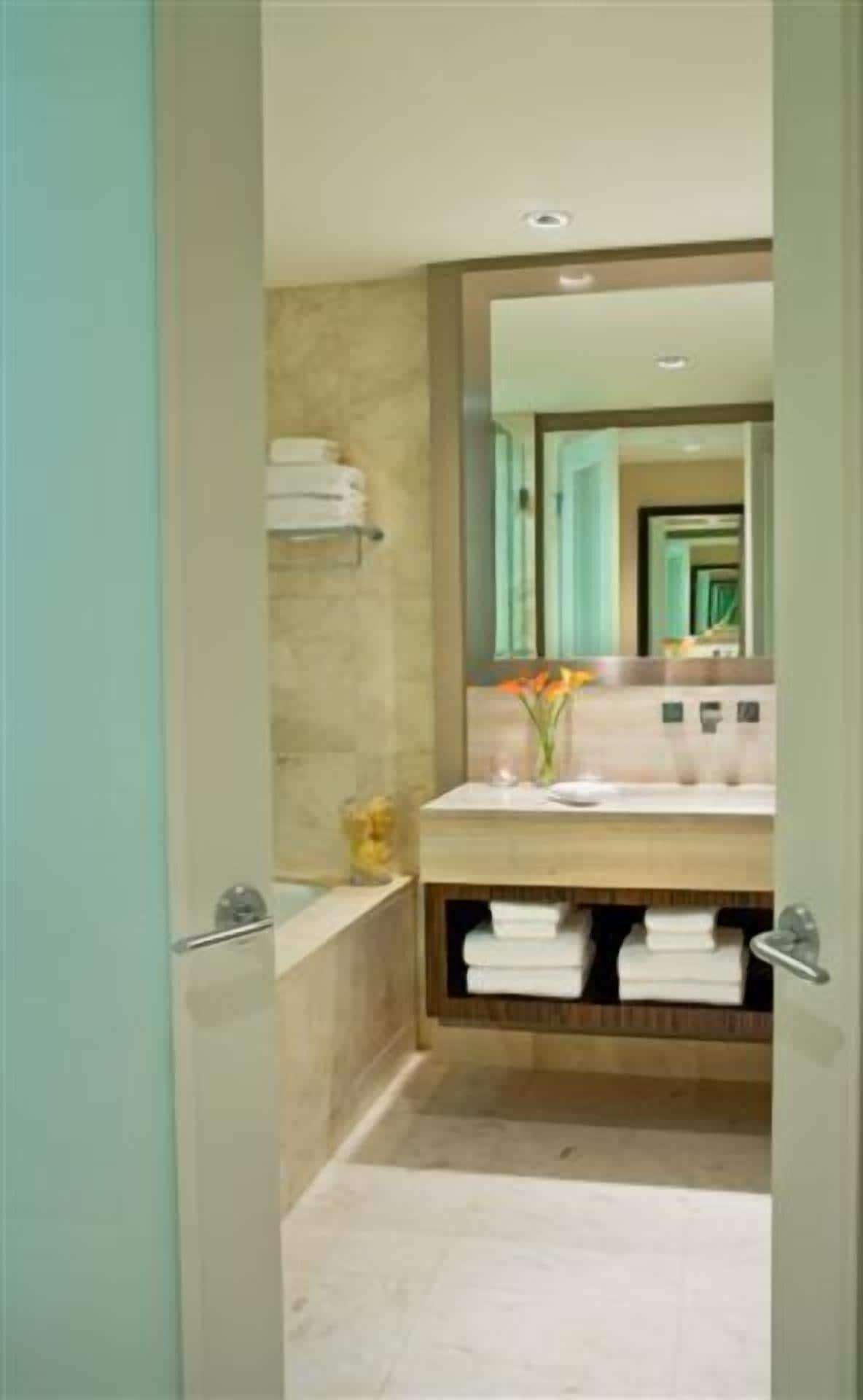 L'hermitage Hotel