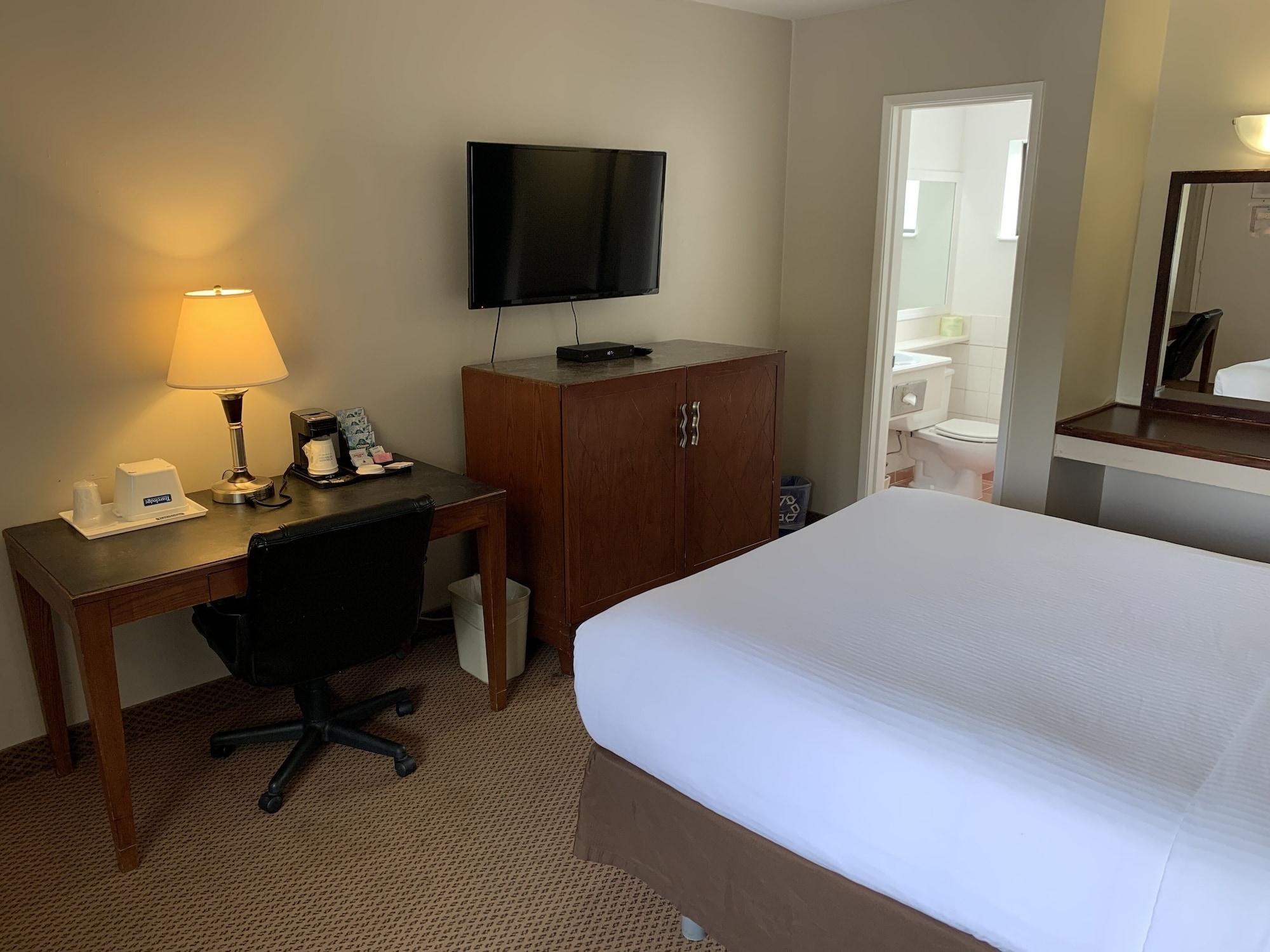 Motel Travelodge By Wyndham Lions Gate 2*