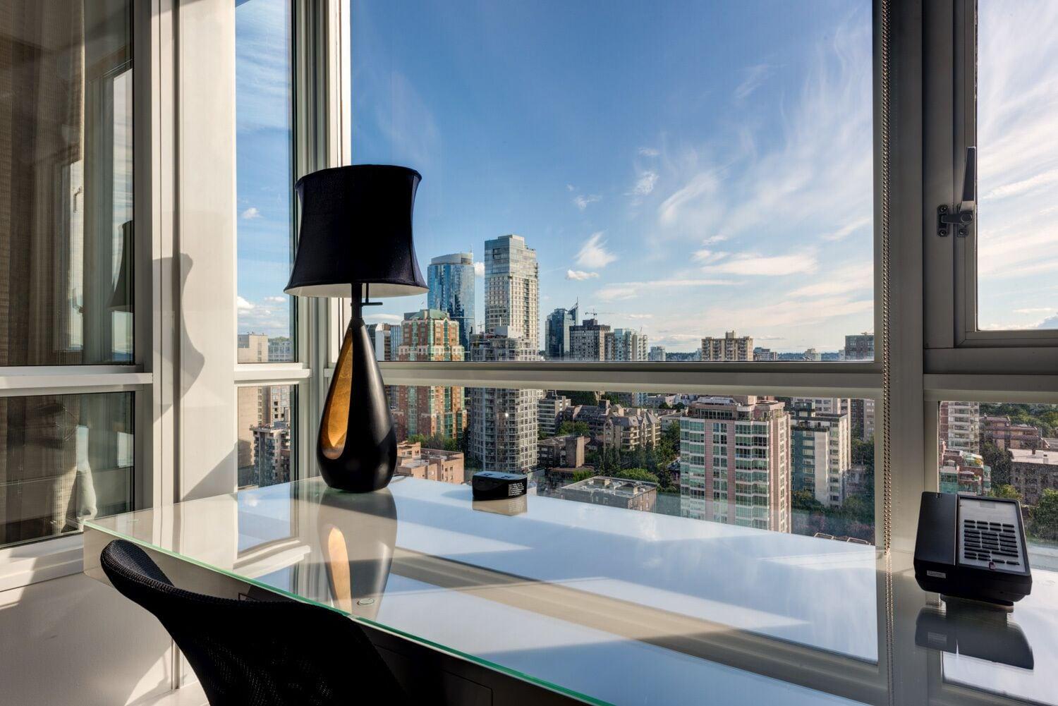 Carmana & 4* Vancouver