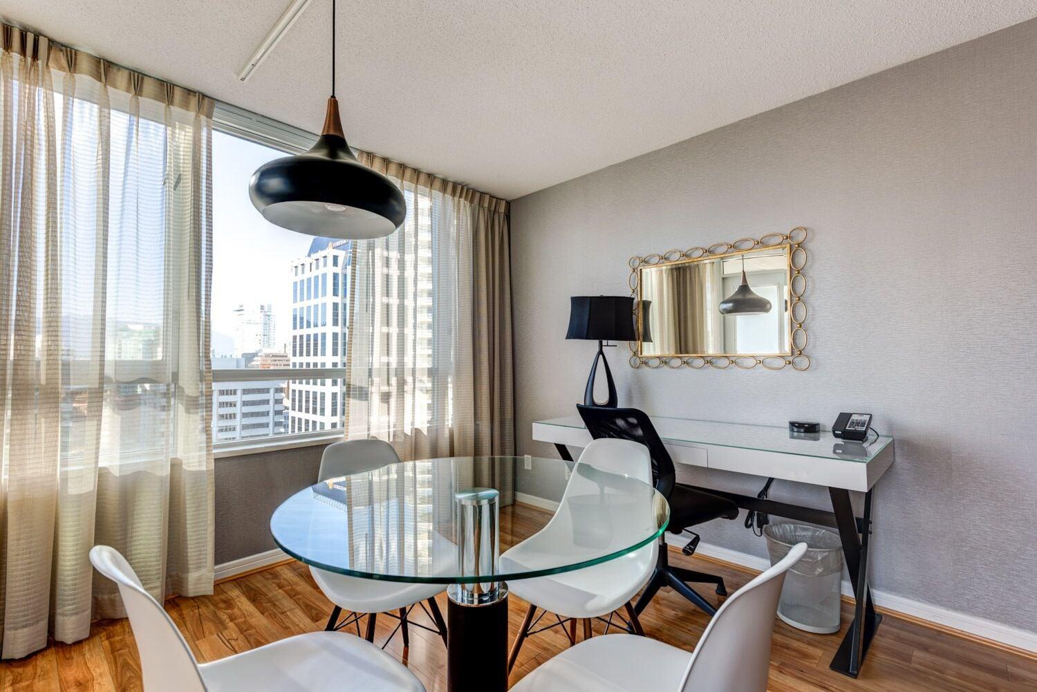 Hotel Carmana &