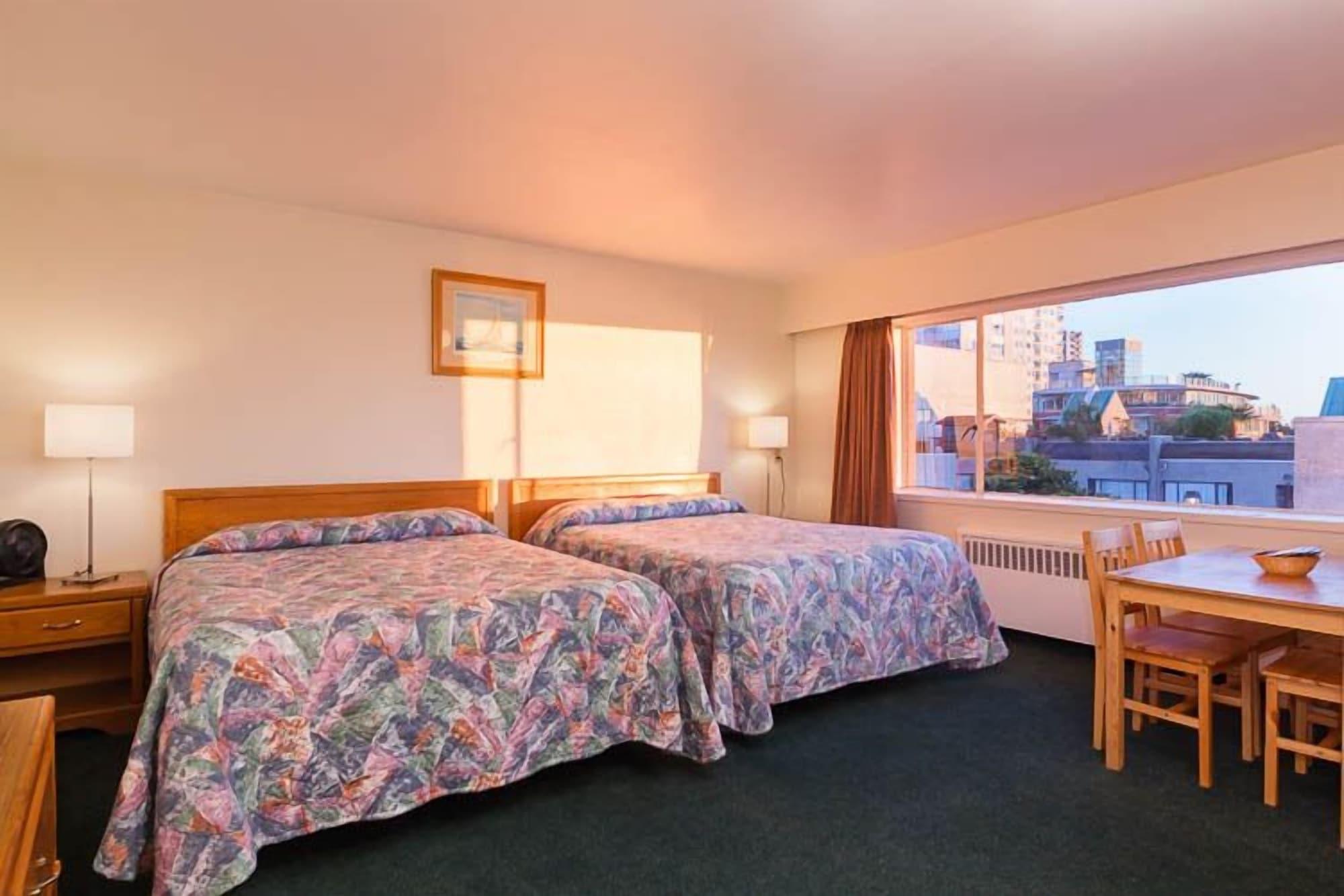 Hotel Bay 2*