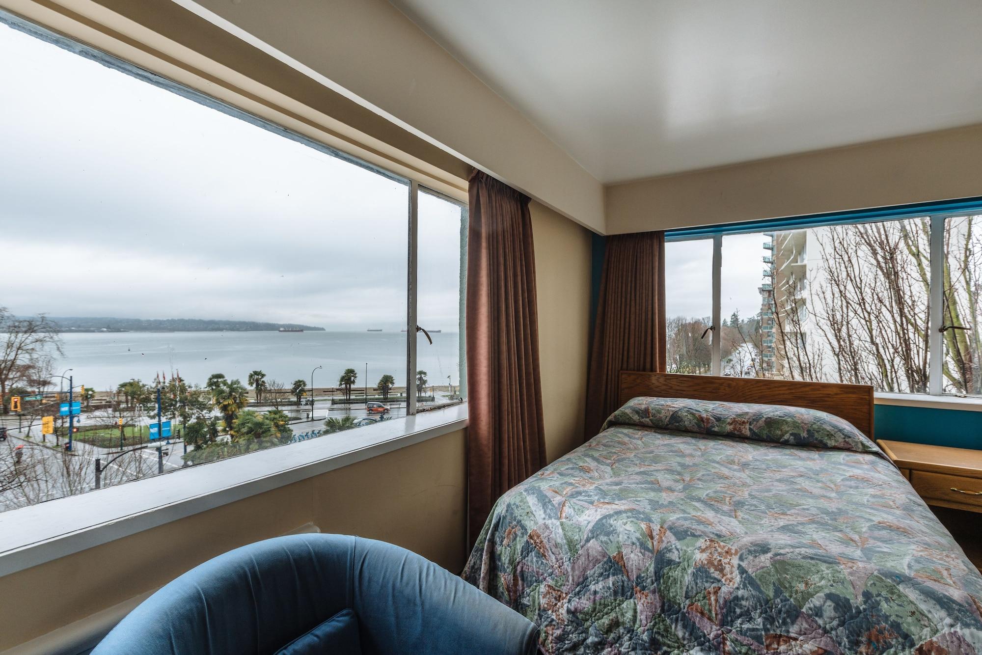 Bay 2* Vancouver