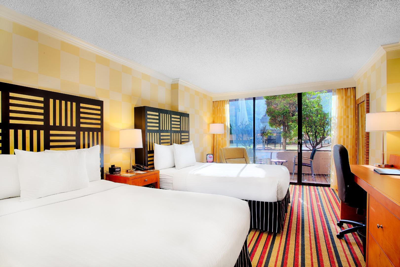 Hotel Pinnacle Harbourfront 4*