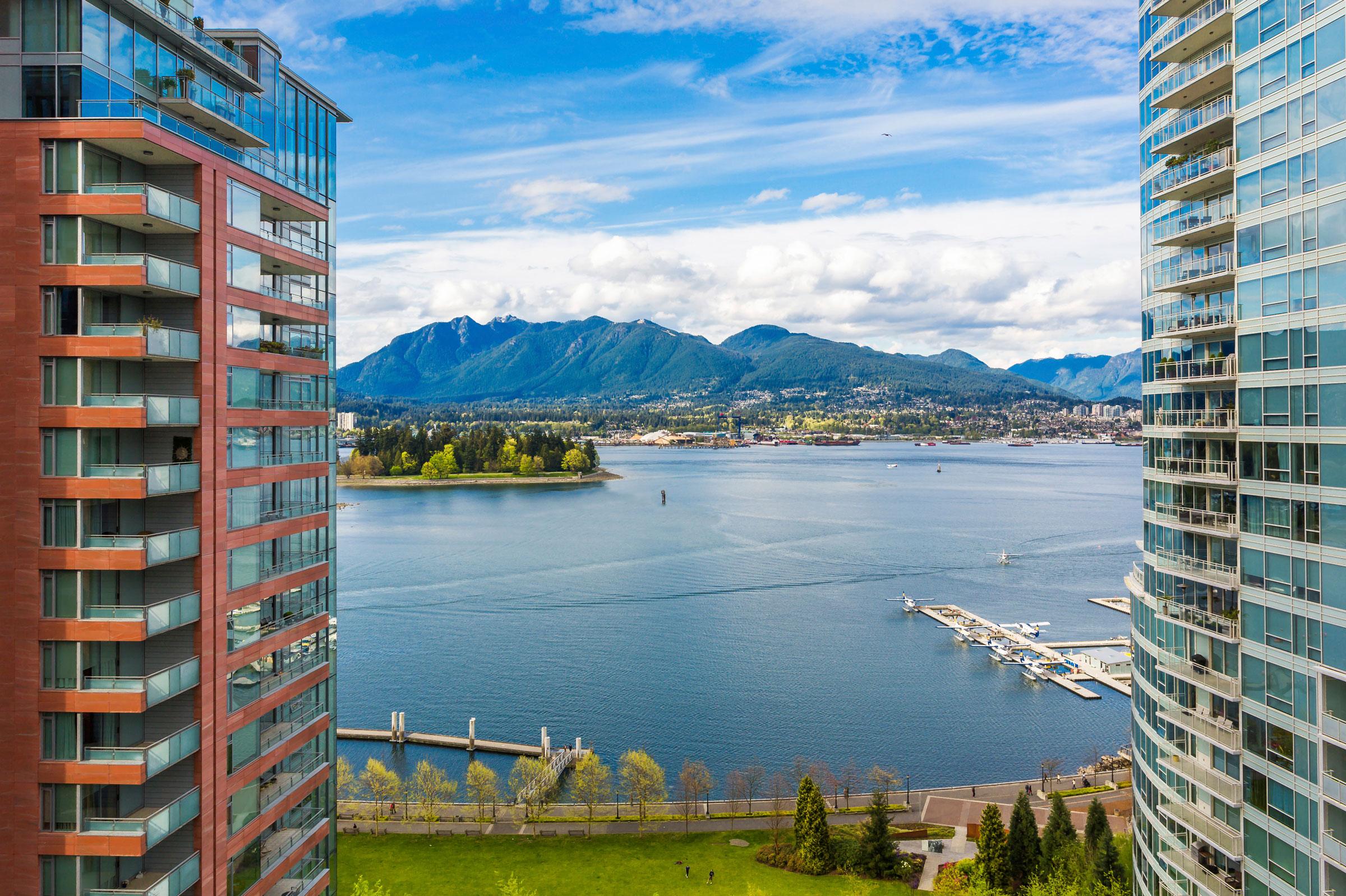 Pinnacle Harbourfront 4*