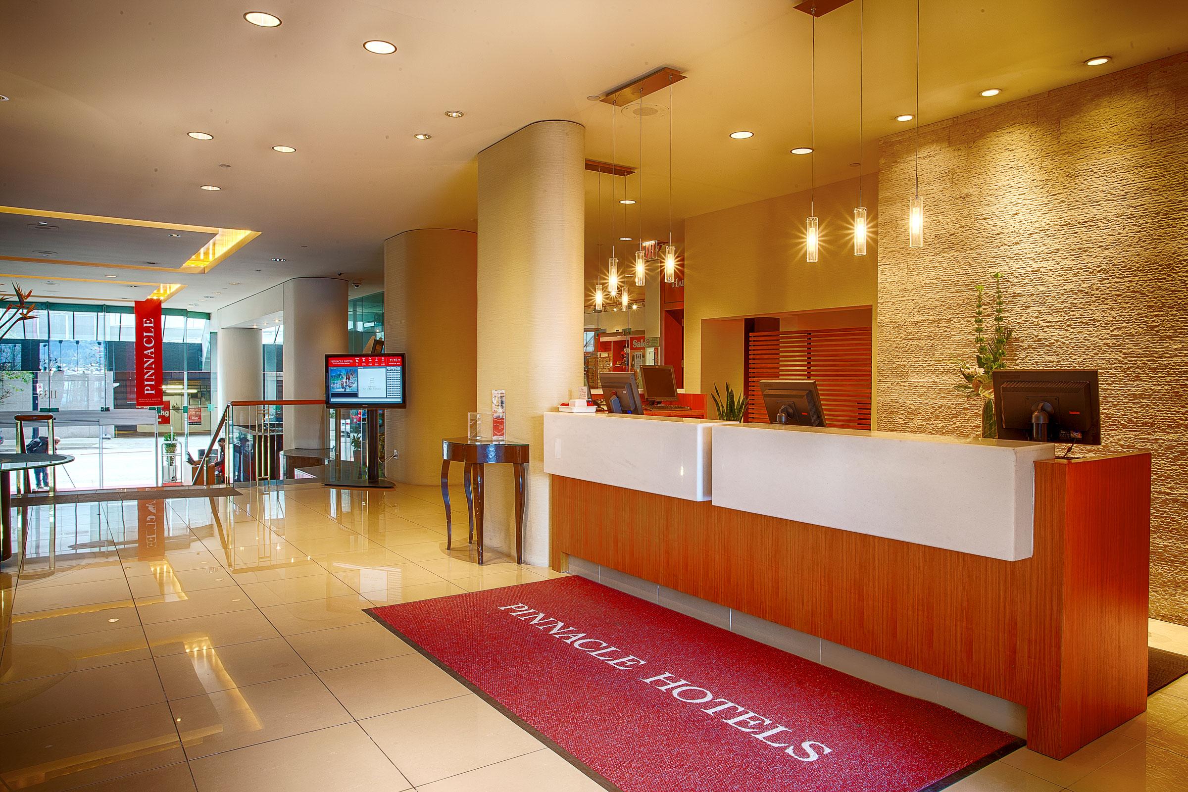 Pinnacle Harbourfront Hotel Vancouver
