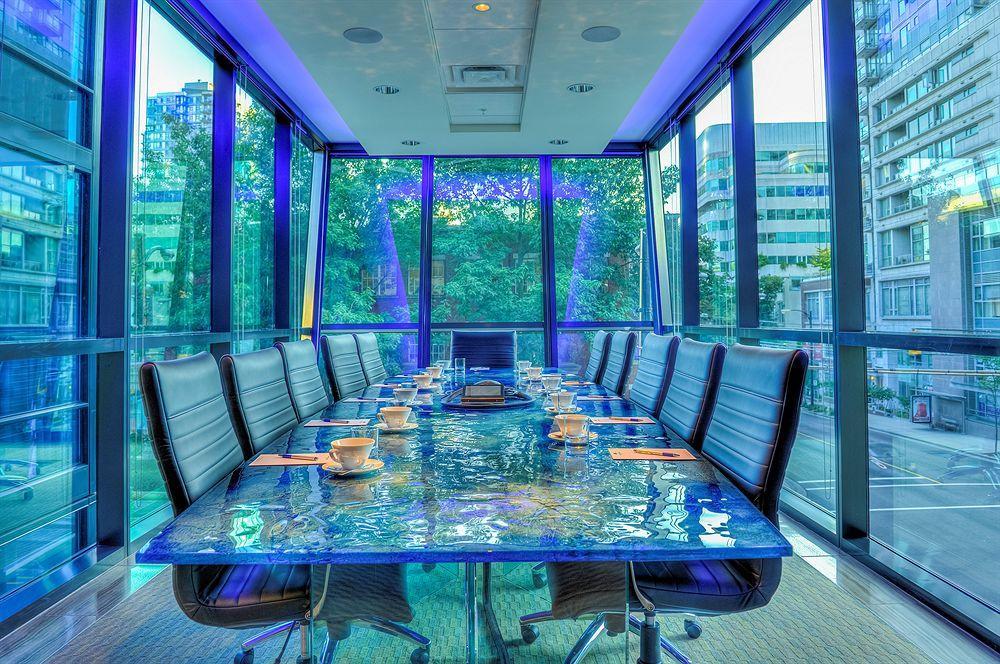 Blu 4* Vancouver