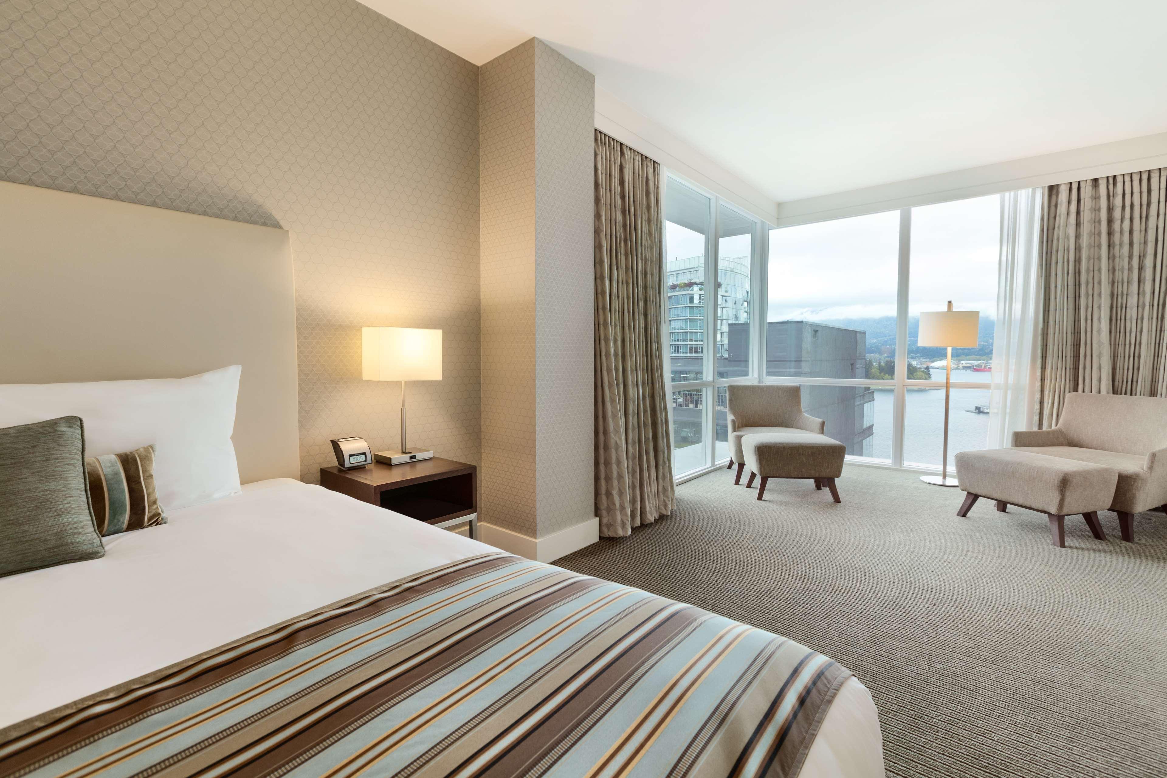 Coast Coal Harbour By Apa 4*