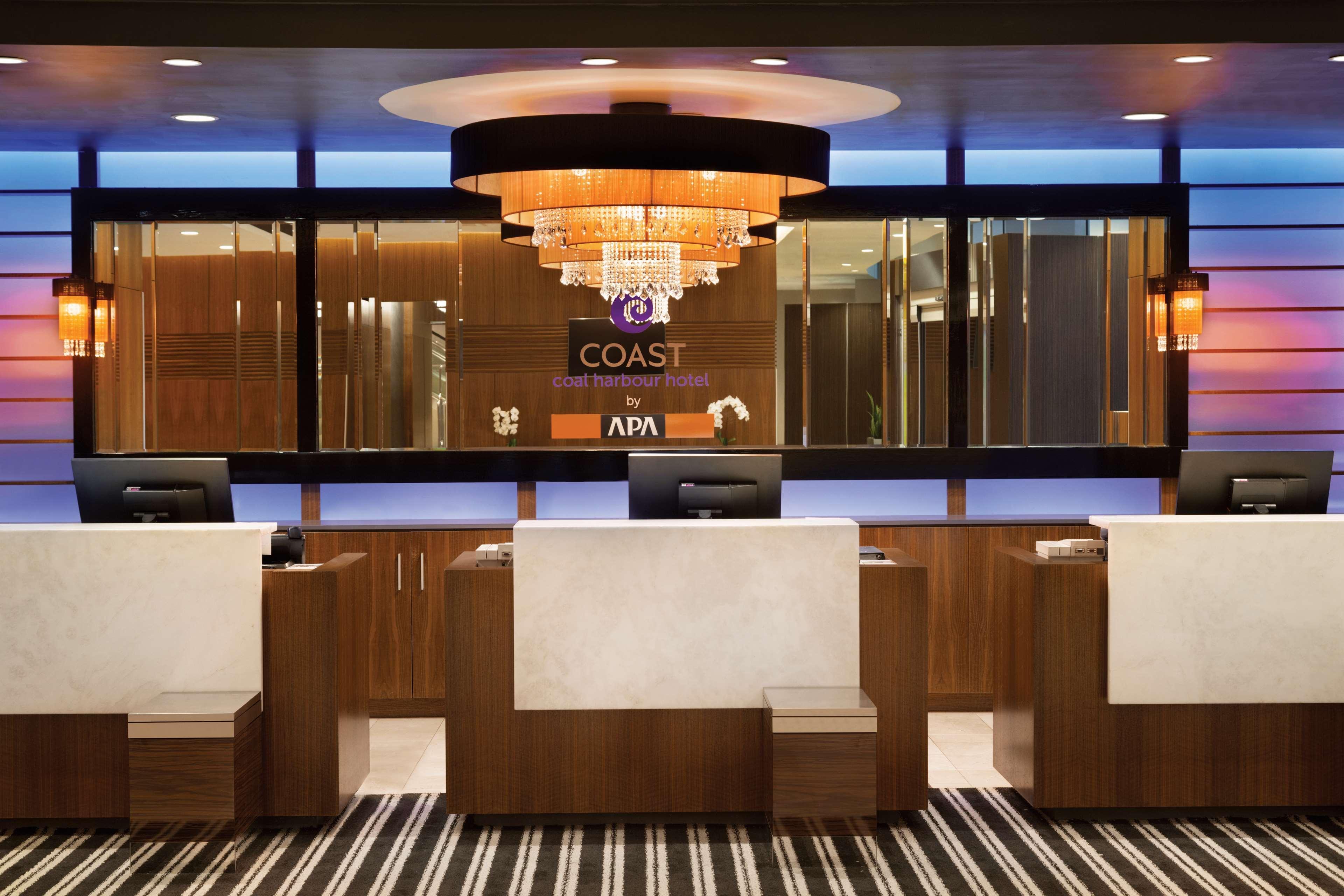 Coast Coal Harbour By Apa 4* Vancouver