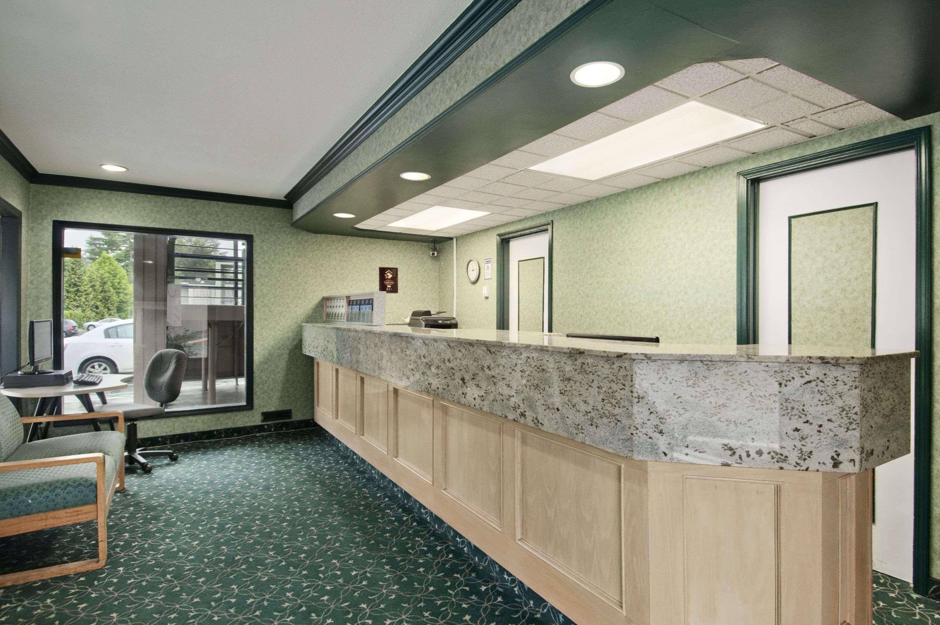 Travelodge By Wyndham Lions Gate 2* Vancouver