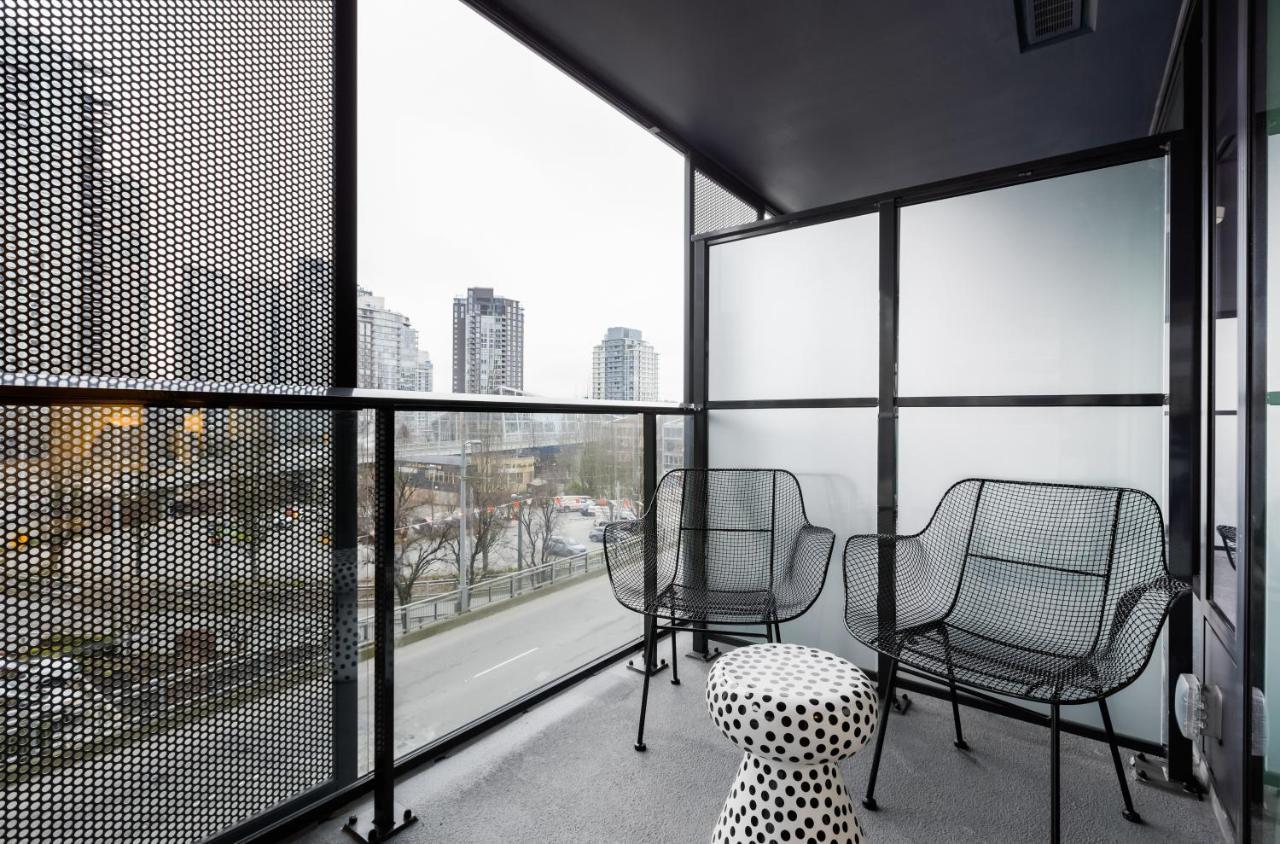 Level Downtown - Howe Hotel