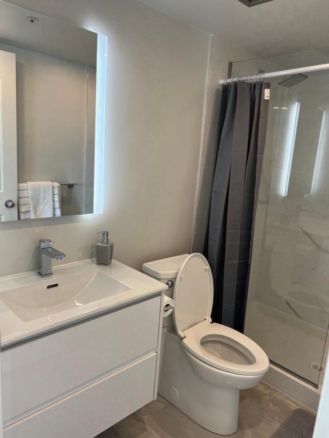 3 Bed 2 Bath Downtown Water And Views Vancouver
