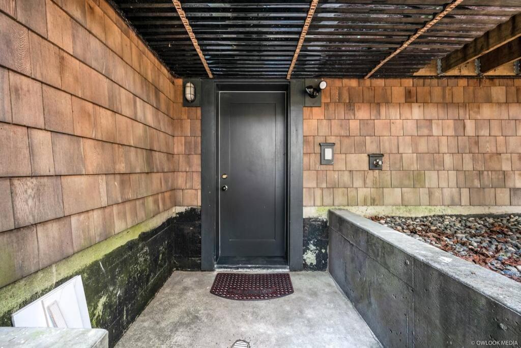 Wonderful 3-bedroom House Dunbar Near Ubc Holiday home
