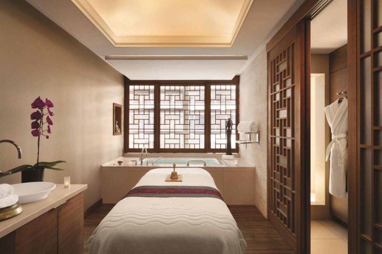 Shangri-la Hotel